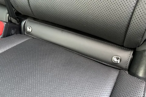 HG73FDA Land Rover Defender 130 3.0 D300 Outbound 5dr Thumbnail #37