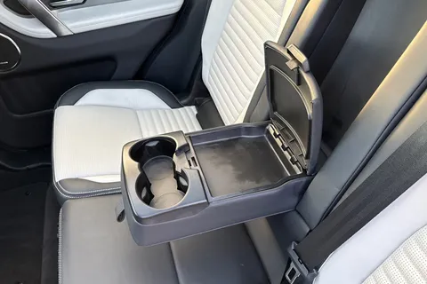 KJ73NVH Land Rover Discovery Sport 1.5 P300e Dynamic HSE 5dr Thumbnail #39