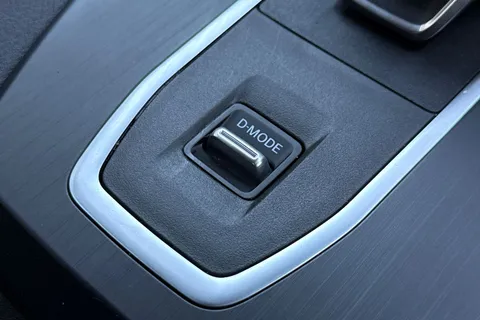 LT73SDX Nissan Qashqai 1.3 DIG-T MHEV Acenta Premium XTRON Euro 6 (s/s) 5dr Thumbnail #42