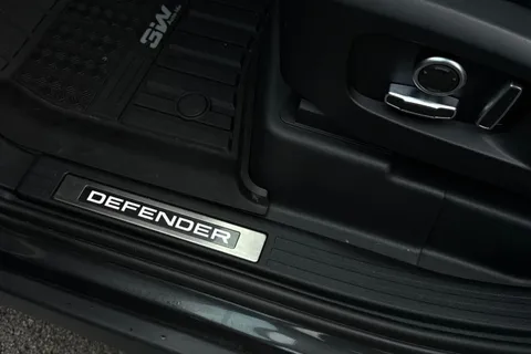 HG73FDA Land Rover Defender 130 3.0 D300 Outbound 5dr Thumbnail #41