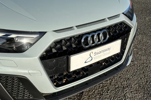 BV72PZT Audi A1 1.0 TFSI 30 S line Sportback S Tronic Euro 6 (s/s) 5dr Thumbnail #40