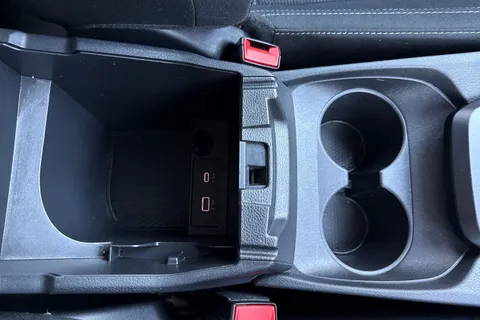 LT73SDX Nissan Qashqai 1.3 DIG-T MHEV Acenta Premium XTRON Euro 6 (s/s) 5dr Thumbnail #43