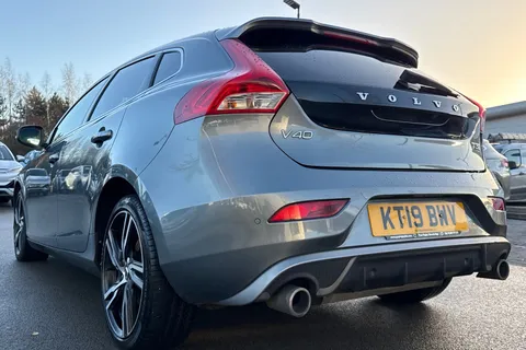 KT19BWV Volvo V40 1.5 T3 R-Design Edition Auto Euro 6 (s/s) 5dr Thumbnail #29
