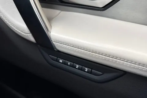 KJ73NVH Land Rover Discovery Sport 1.5 P300e Dynamic HSE 5dr Thumbnail #44