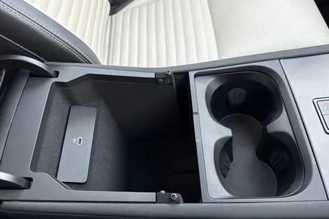 KJ73NVH Land Rover Discovery Sport 1.5 P300e Dynamic HSE 5dr Thumbnail #50