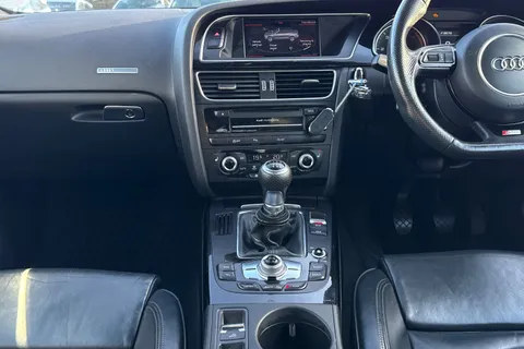 YY66GKZ Audi A5 Cabriolet 2.0 TDI S line Special Edition Plus Euro 6 (s/s) 2dr Thumbnail #36