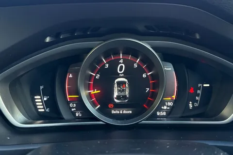 KT19BWV Volvo V40 1.5 T3 R-Design Edition Auto Euro 6 (s/s) 5dr Thumbnail #39