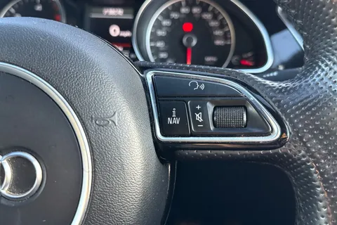 YY66GKZ Audi A5 Cabriolet 2.0 TDI S line Special Edition Plus Euro 6 (s/s) 2dr Thumbnail #39