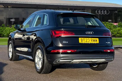 BT23RWW Audi Q5 Sport 40 TDI quattro 204 PS S tronic Thumbnail #3