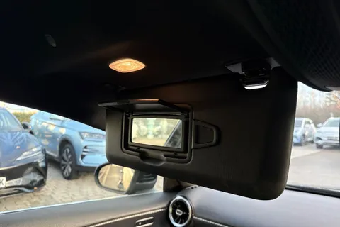 PF68FFG Mercedes-Benz A Class 1.5 A180d Sport (Executive) 7G-DCT Euro 6 (s/s) 5dr Thumbnail #42