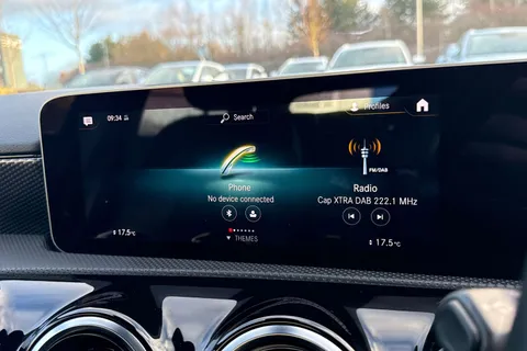 PF68FFG Mercedes-Benz A Class 1.5 A180d Sport (Executive) 7G-DCT Euro 6 (s/s) 5dr Thumbnail #43