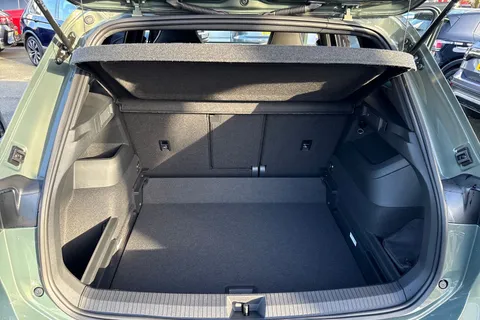 DG75ZPU Volkswagen Tiguan 1.5 eTSI 150 R-Line 5dr DSG Thumbnail #6