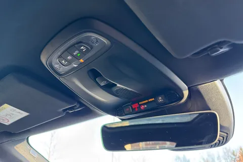 KT19BWV Volvo V40 1.5 T3 R-Design Edition Auto Euro 6 (s/s) 5dr Thumbnail #46