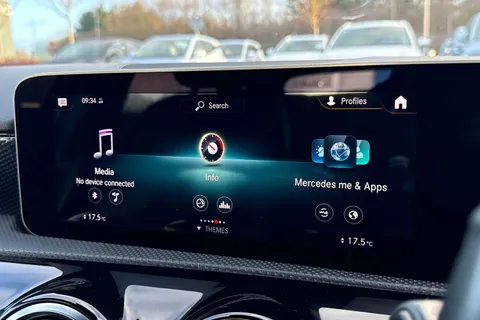 PF68FFG Mercedes-Benz A Class 1.5 A180d Sport (Executive) 7G-DCT Euro 6 (s/s) 5dr Thumbnail #44