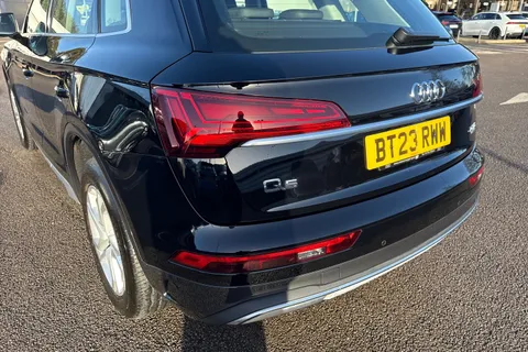 BT23RWW Audi Q5 Sport 40 TDI quattro 204 PS S tronic Thumbnail #9