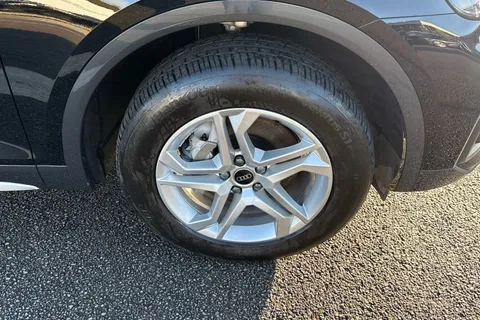 BT23RWW Audi Q5 Sport 40 TDI quattro 204 PS S tronic Thumbnail #11