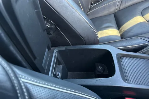 KT19BWV Volvo V40 1.5 T3 R-Design Edition Auto Euro 6 (s/s) 5dr Thumbnail #49