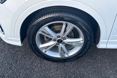 AD03MOR Audi Q3 1.5 TFSI CoD 35 S line Sportback S Tronic Euro 6 (s/s) 5dr Thumbnail #12