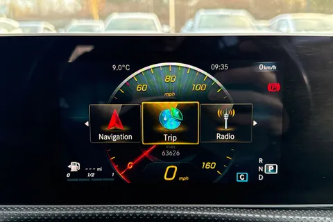 PF68FFG Mercedes-Benz A Class 1.5 A180d Sport (Executive) 7G-DCT Euro 6 (s/s) 5dr Thumbnail #48