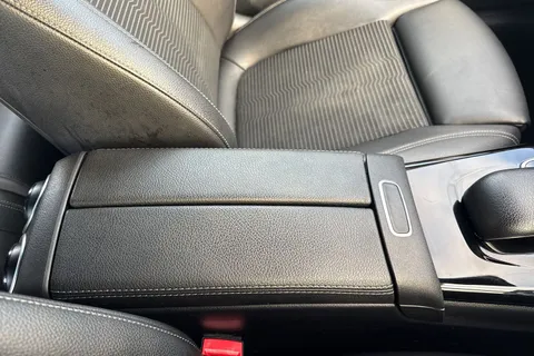 PF68FFG Mercedes-Benz A Class 1.5 A180d Sport (Executive) 7G-DCT Euro 6 (s/s) 5dr Thumbnail #49