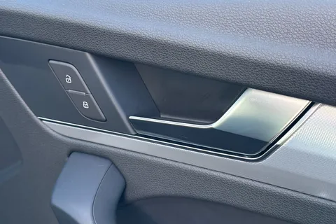 BT23RWW Audi Q5 Sport 40 TDI quattro 204 PS S tronic Thumbnail #22