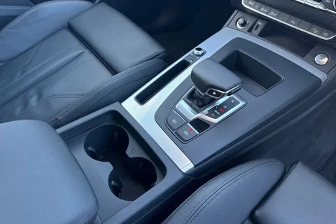 BT23RWW Audi Q5 Sport 40 TDI quattro 204 PS S tronic Thumbnail #24