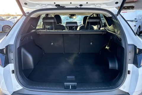 LA24EYT Hyundai Tucson 1.6 T-GDi Ultimate Auto Euro 6 (s/s) 5dr Thumbnail #8