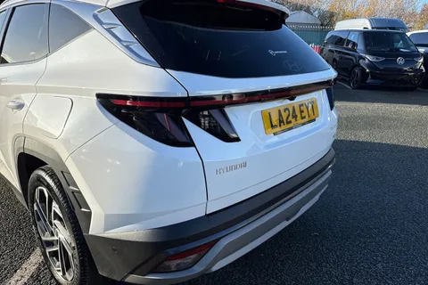 LA24EYT Hyundai Tucson 1.6 T-GDi Ultimate Auto Euro 6 (s/s) 5dr Thumbnail #9