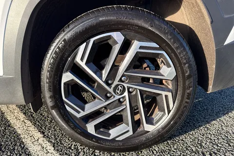 LA24EYT Hyundai Tucson 1.6 T-GDi Ultimate Auto Euro 6 (s/s) 5dr Thumbnail #12