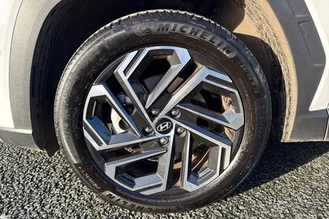 LA24EYT Hyundai Tucson 1.6 T-GDi Ultimate Auto Euro 6 (s/s) 5dr Thumbnail #13