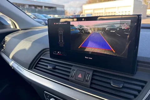 BT23RWW Audi Q5 Sport 40 TDI quattro 204 PS S tronic Thumbnail #32