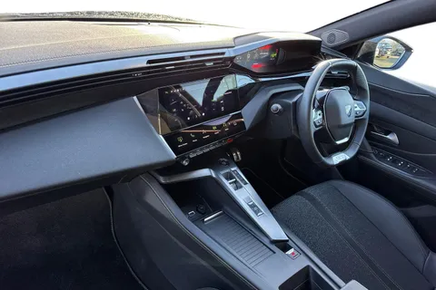 KM25WNT PEUGEOT 408 1.2 HYBRID GT Fastback e-DSC6 Euro 6 (s/s) 5dr Thumbnail #15