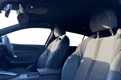 KM25WNT PEUGEOT 408 1.2 HYBRID GT Fastback e-DSC6 Euro 6 (s/s) 5dr Thumbnail #16