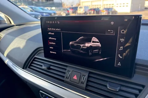 BT23RWW Audi Q5 Sport 40 TDI quattro 204 PS S tronic Thumbnail #39