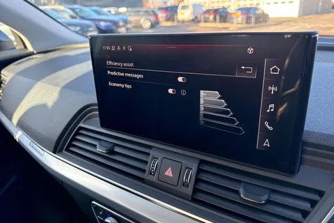 BT23RWW Audi Q5 Sport 40 TDI quattro 204 PS S tronic Thumbnail #40