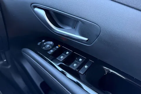 LA24EYT Hyundai Tucson 1.6 T-GDi Ultimate Auto Euro 6 (s/s) 5dr Thumbnail #22