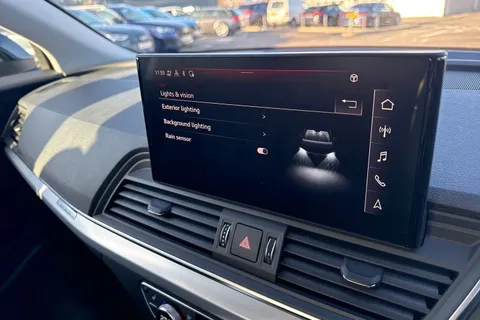 BT23RWW Audi Q5 Sport 40 TDI quattro 204 PS S tronic Thumbnail #42