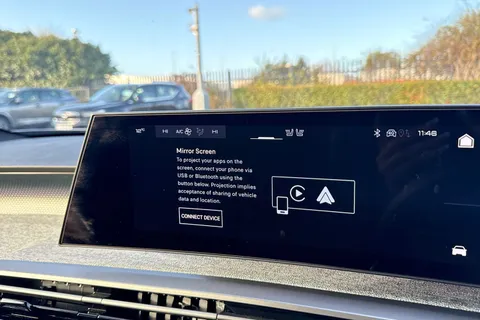 KM25DLO PEUGEOT E-3008 73kWh GT Auto 5dr Thumbnail #45