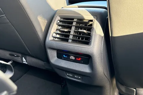 DG75ZPU Volkswagen Tiguan 1.5 eTSI 150 R-Line 5dr DSG Thumbnail #45