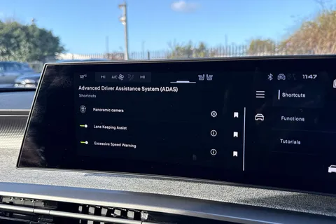 KM25DLO PEUGEOT E-3008 73kWh GT Auto 5dr Thumbnail #46