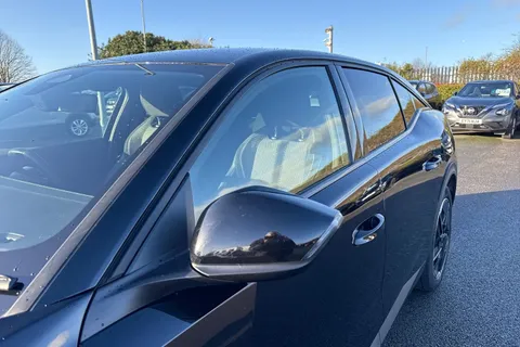 KM25WNT PEUGEOT 408 1.2 HYBRID GT Fastback e-DSC6 Euro 6 (s/s) 5dr Thumbnail #29