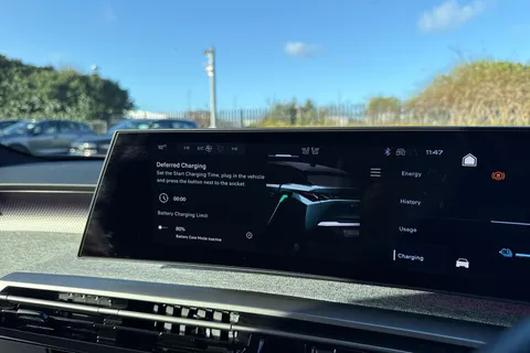 KM25DLO PEUGEOT E-3008 73kWh GT Auto 5dr Thumbnail #48