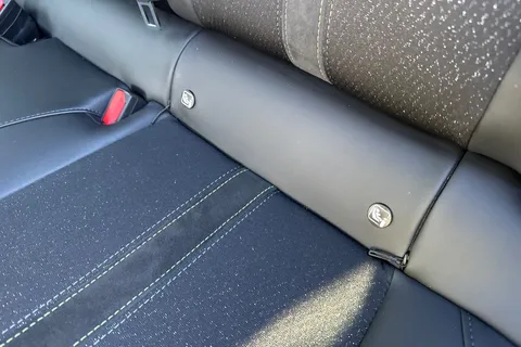 KM25WNT PEUGEOT 408 1.2 HYBRID GT Fastback e-DSC6 Euro 6 (s/s) 5dr Thumbnail #31