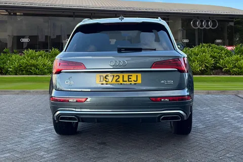 DS72LEJ Audi Q5 2.0 TDI 40 S line S Tronic quattro Euro 6 (s/s) 5dr Thumbnail #5