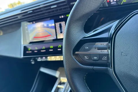 KM25WNT PEUGEOT 408 1.2 HYBRID GT Fastback e-DSC6 Euro 6 (s/s) 5dr Thumbnail #37