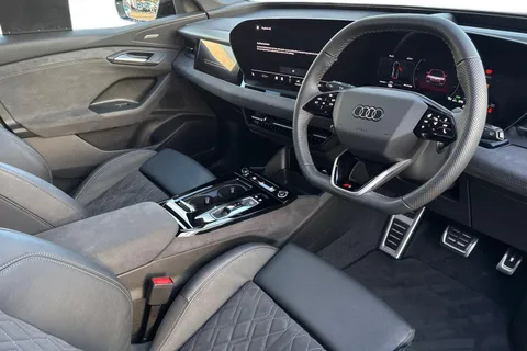 KR25VAA Audi Q6 E-Tron Q6 SUV Edition 1 e-tron performance  225,00 kW Thumbnail #15