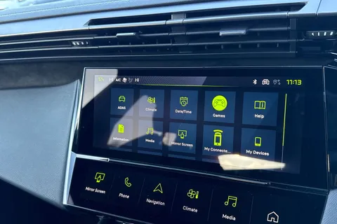 KM25WNT PEUGEOT 408 1.2 HYBRID GT Fastback e-DSC6 Euro 6 (s/s) 5dr Thumbnail #46