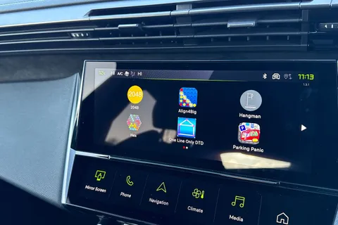 KM25WNT PEUGEOT 408 1.2 HYBRID GT Fastback e-DSC6 Euro 6 (s/s) 5dr Thumbnail #47