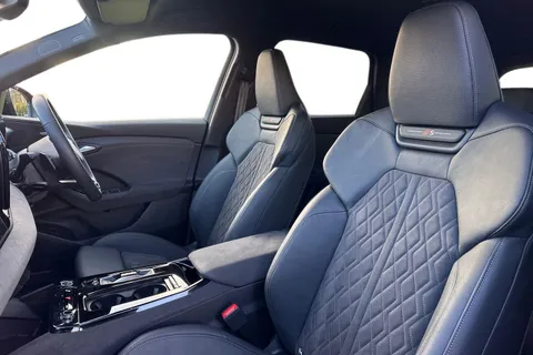 KR25VAA Audi Q6 E-Tron Q6 SUV Edition 1 e-tron performance  225,00 kW Thumbnail #17