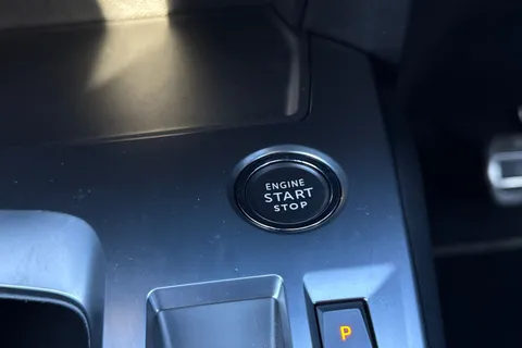 KM25WNT PEUGEOT 408 1.2 HYBRID GT Fastback e-DSC6 Euro 6 (s/s) 5dr Thumbnail #50